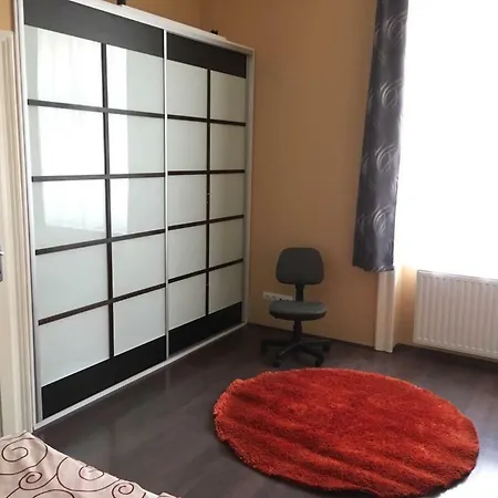 Adam's Flat Apartment